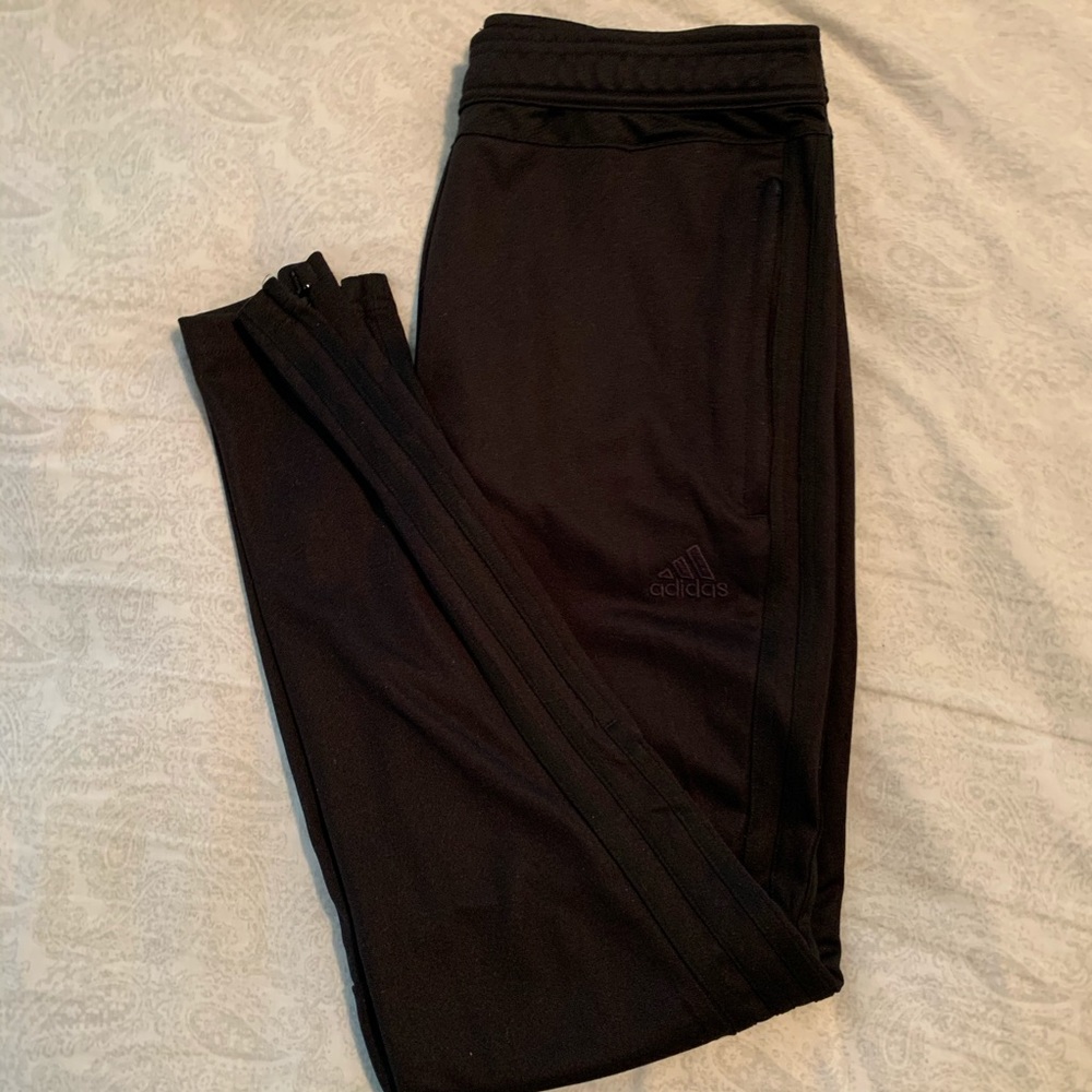 Like new Women’s M Adidas Joggers